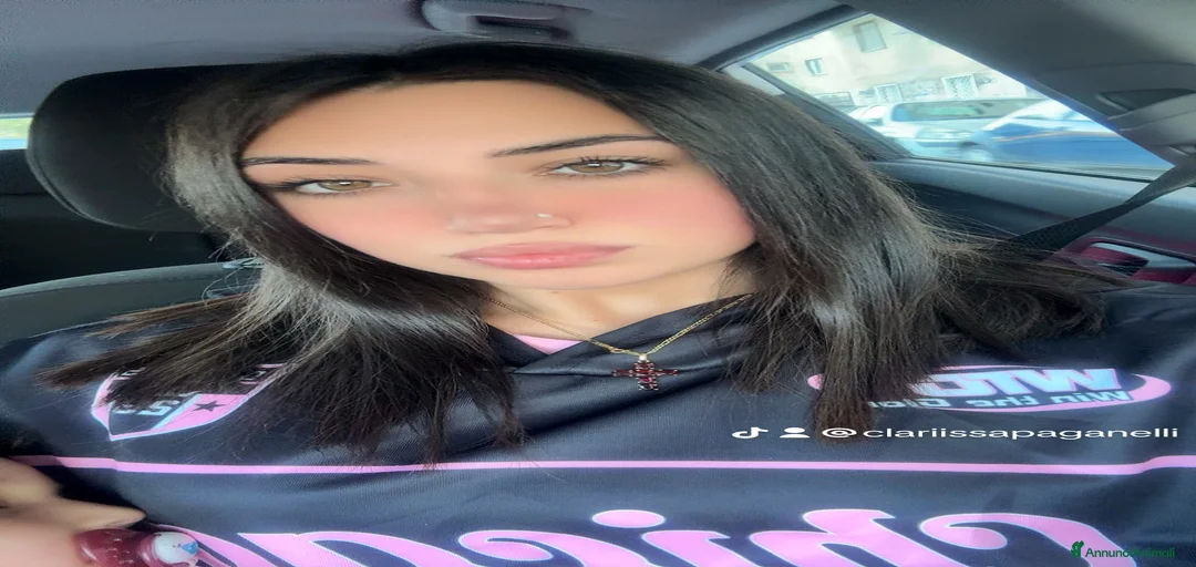 Immagine della galleria {{count}}