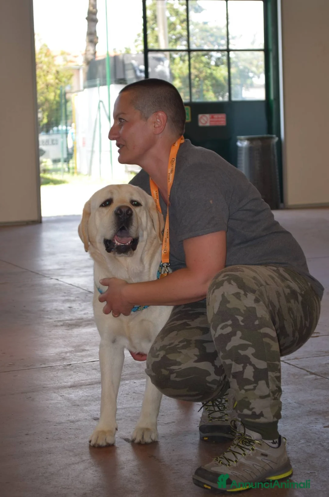 Immagine della galleria {{count}}