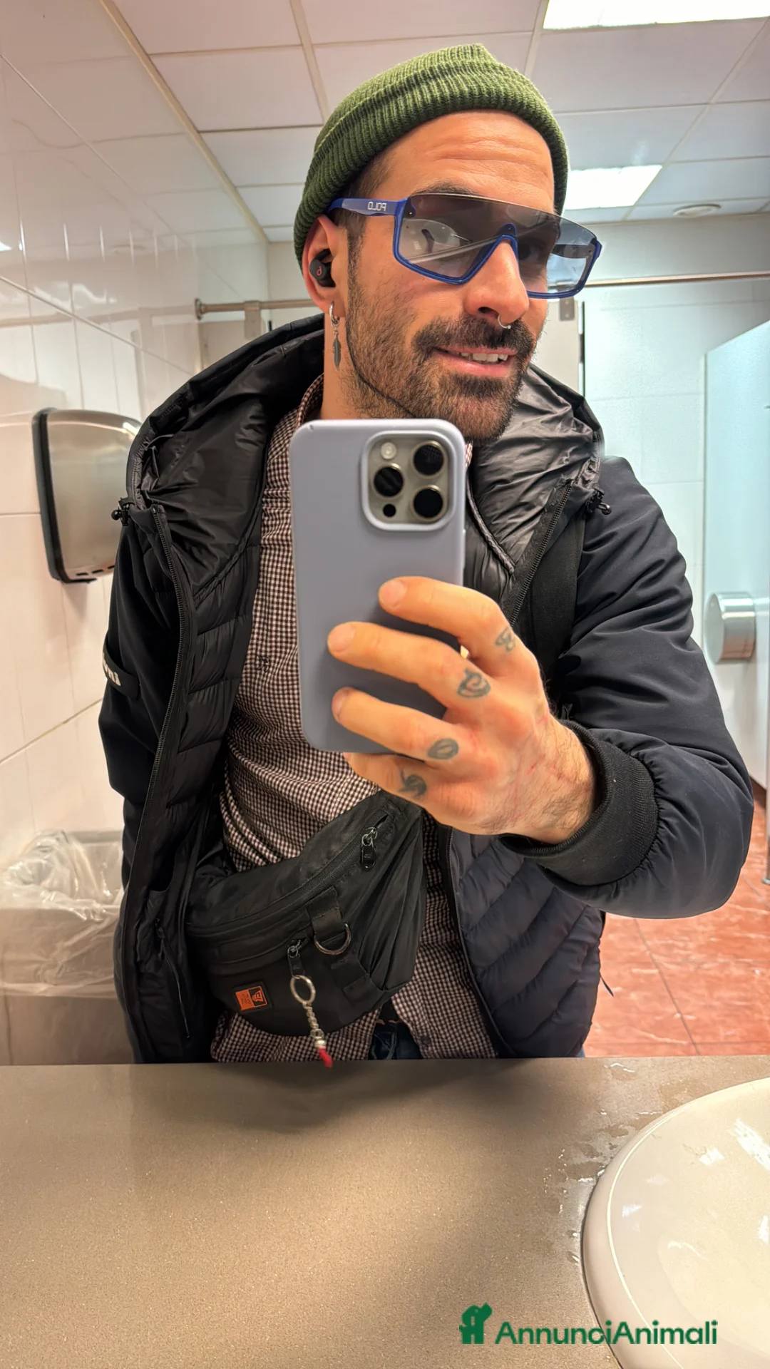 Immagine della galleria {{count}}
