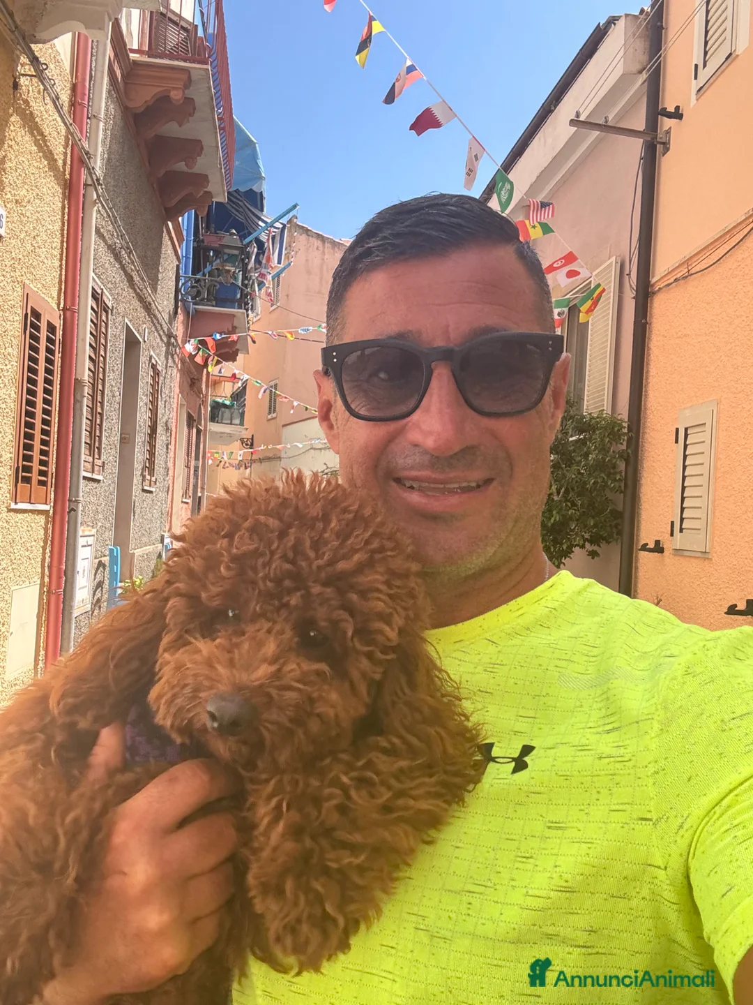 Immagine della galleria {{count}}