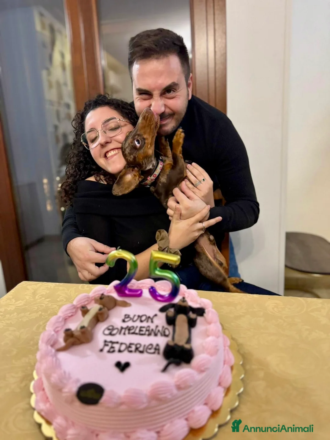 Immagine della galleria {{count}}