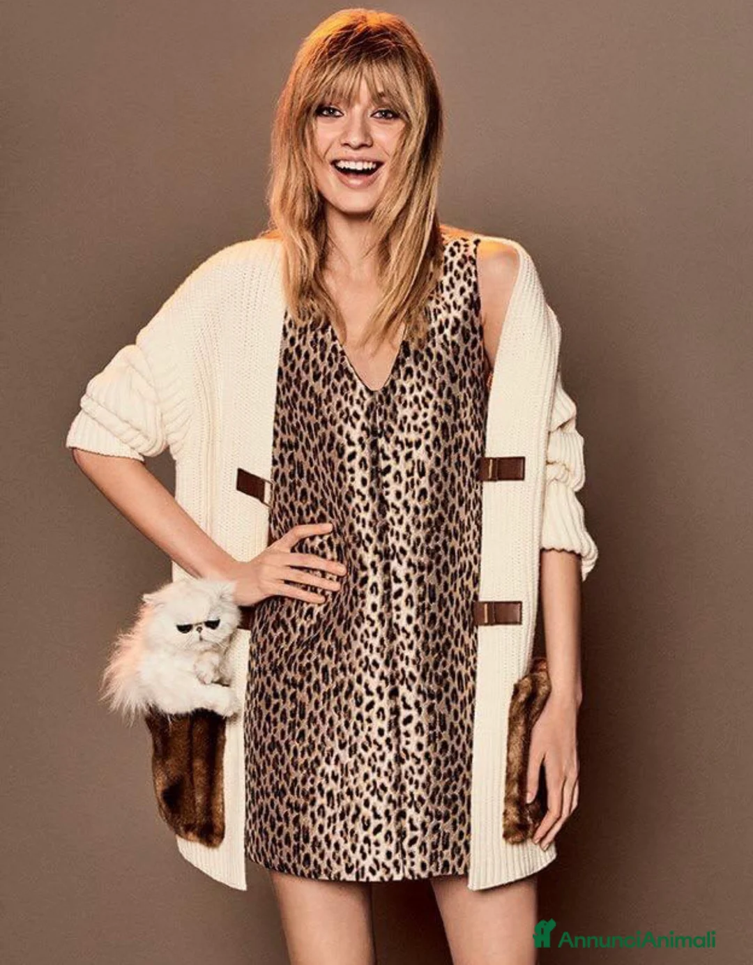 Immagine della galleria {{count}}